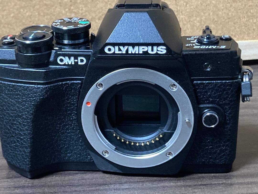 OLYMPUS E-M10 Mark III ダブルレンズセット