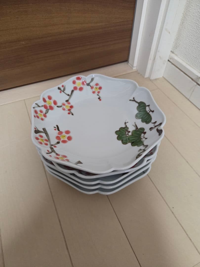 美品　有田焼　徳七窯　染錦松梅文木甲和皿 5枚セット