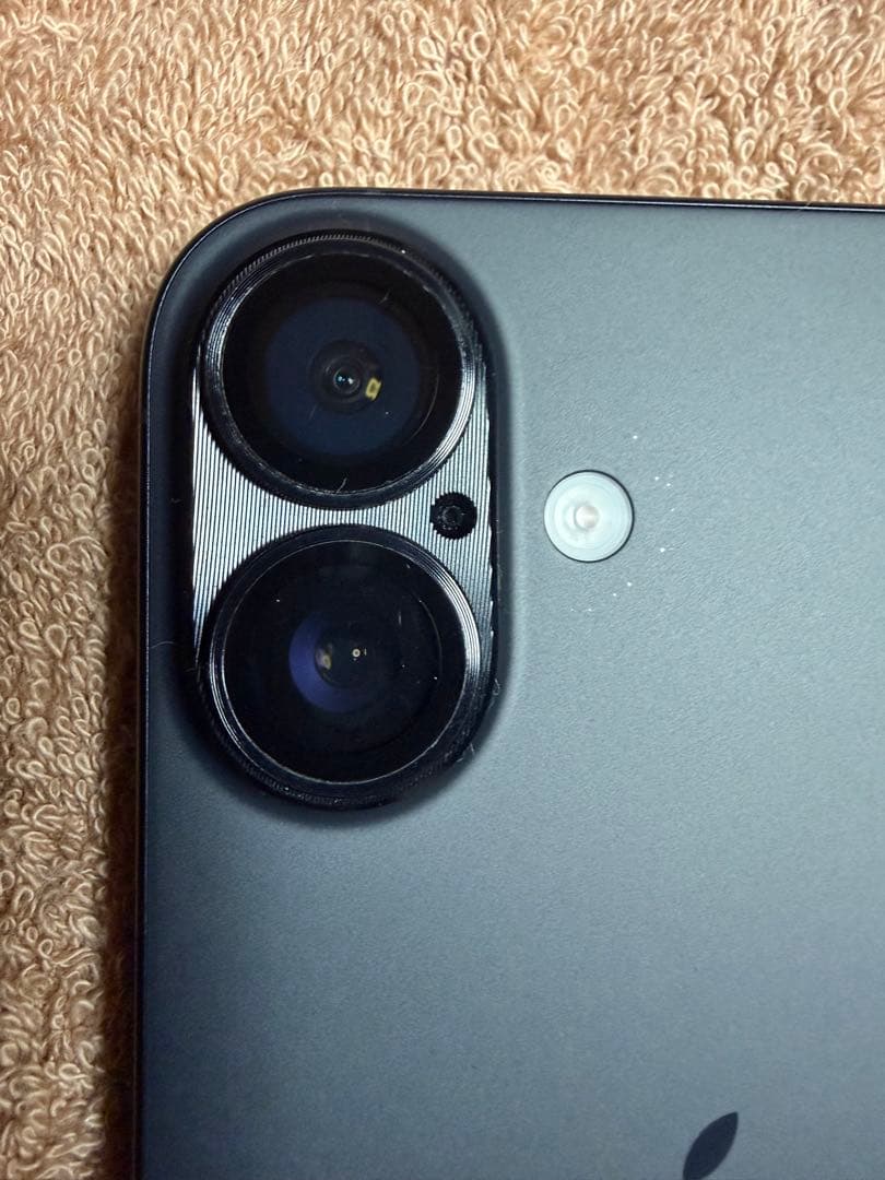 Apple iPhone 16 ブラック ￼128GB 99% ￼ SIMフリー