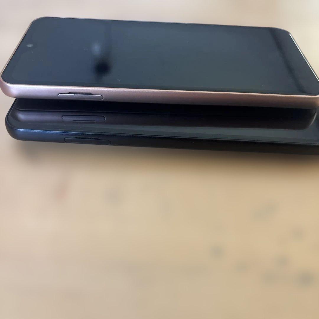 arrows FCG01 スマートフォン au 2台セット　中古品