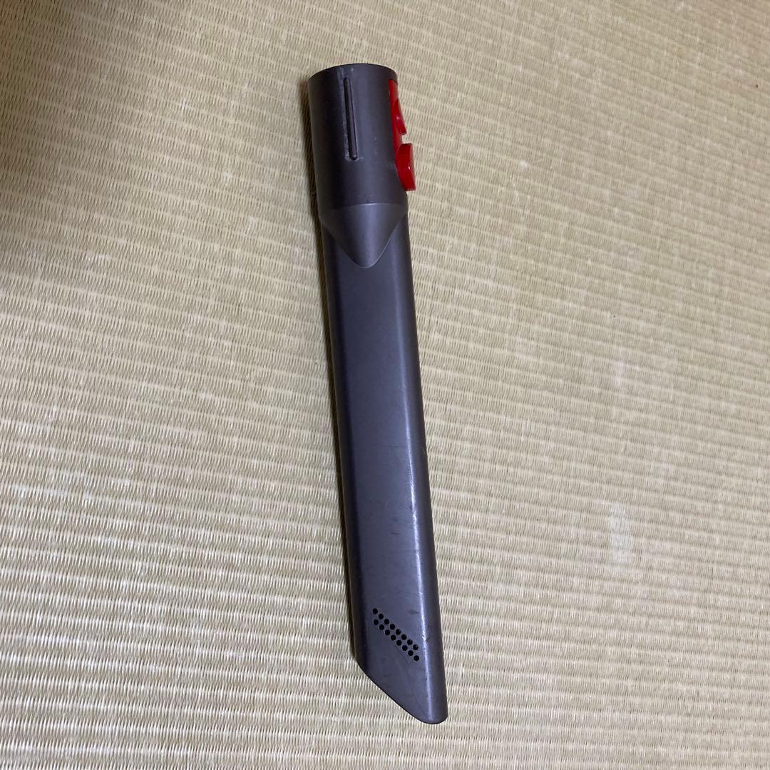 dyson V8 fluffy サイクロン式掃除機 本体と付属品 動作確認済