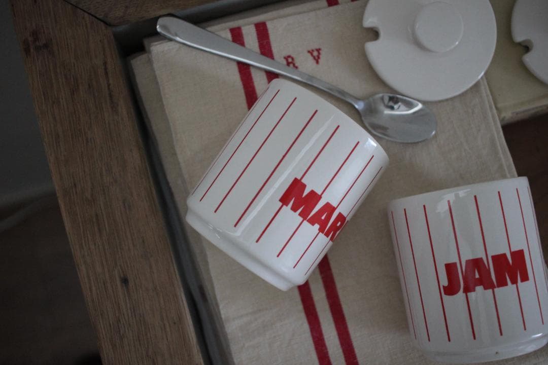 レアHornsea・ホーンジー/ストライプ・赤・蓋付きジャム小物入れ