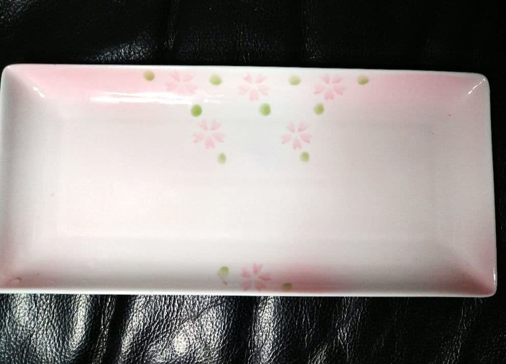 ♥ホームパーティーに豪華セット♥有田焼・一峰・三峰窯の桜絵柄⬛4種2組8皿