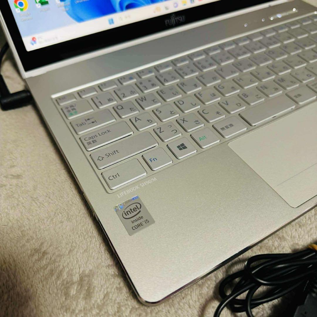 S303 富士通ノートパソコンi5高速SSDコンパクトWEBカメラWin11