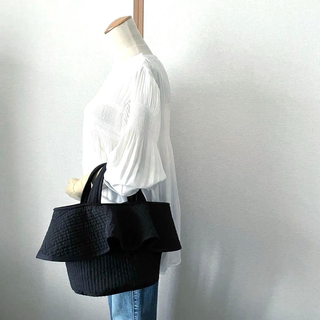 フレアフリル付き丸底トートバッグ　ヌビバッグ　ブラック　ハンドメイド
