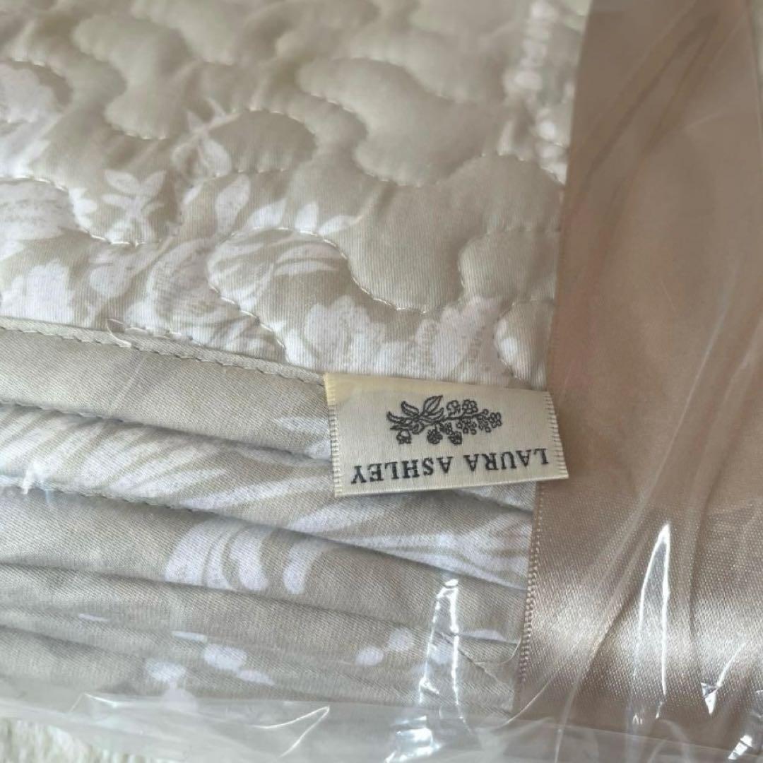 ローラアシュレイ　ジョゼッテ　キルトマルチカバー　ライトグレー　シングル用　新品