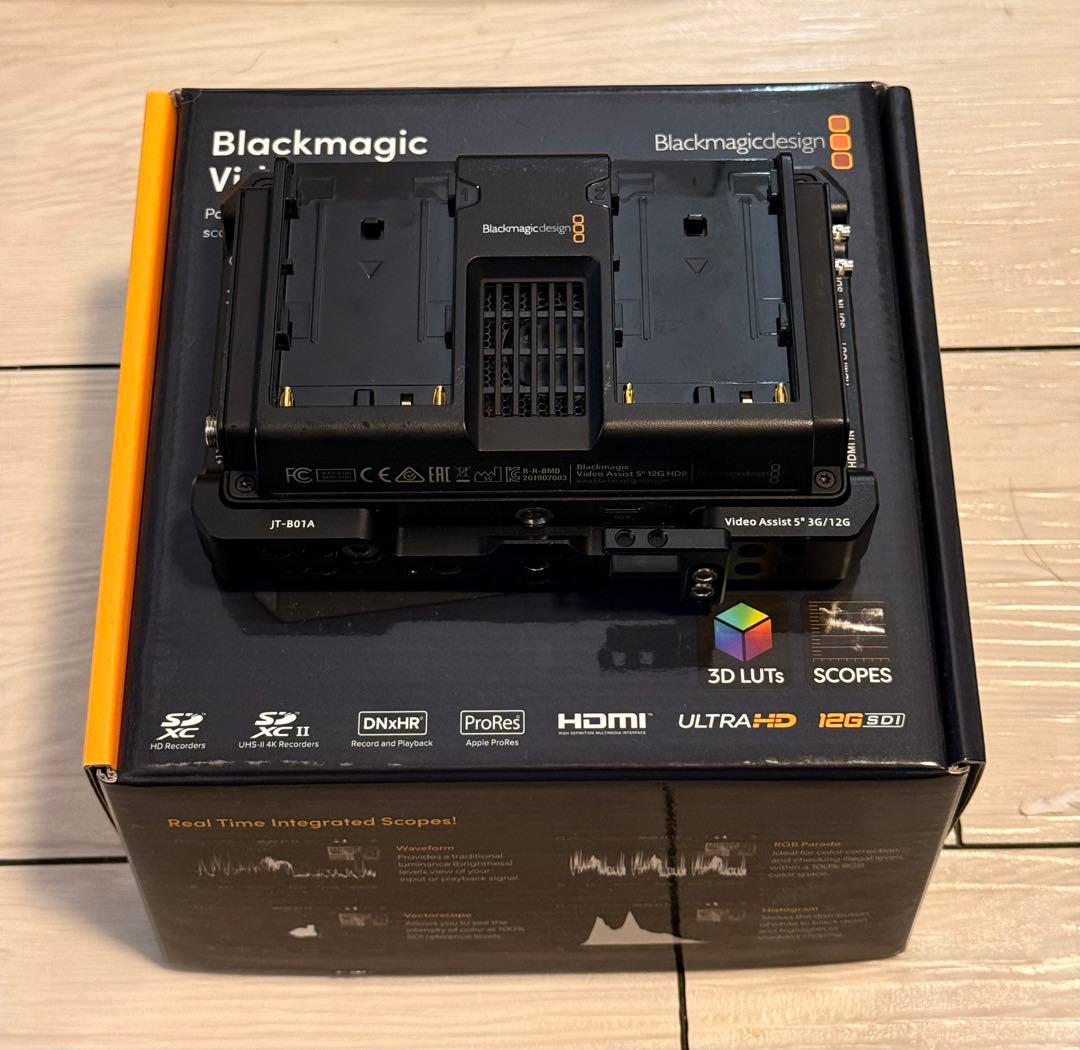Blackmagic Video Assist 5 12G Nitze ケージ