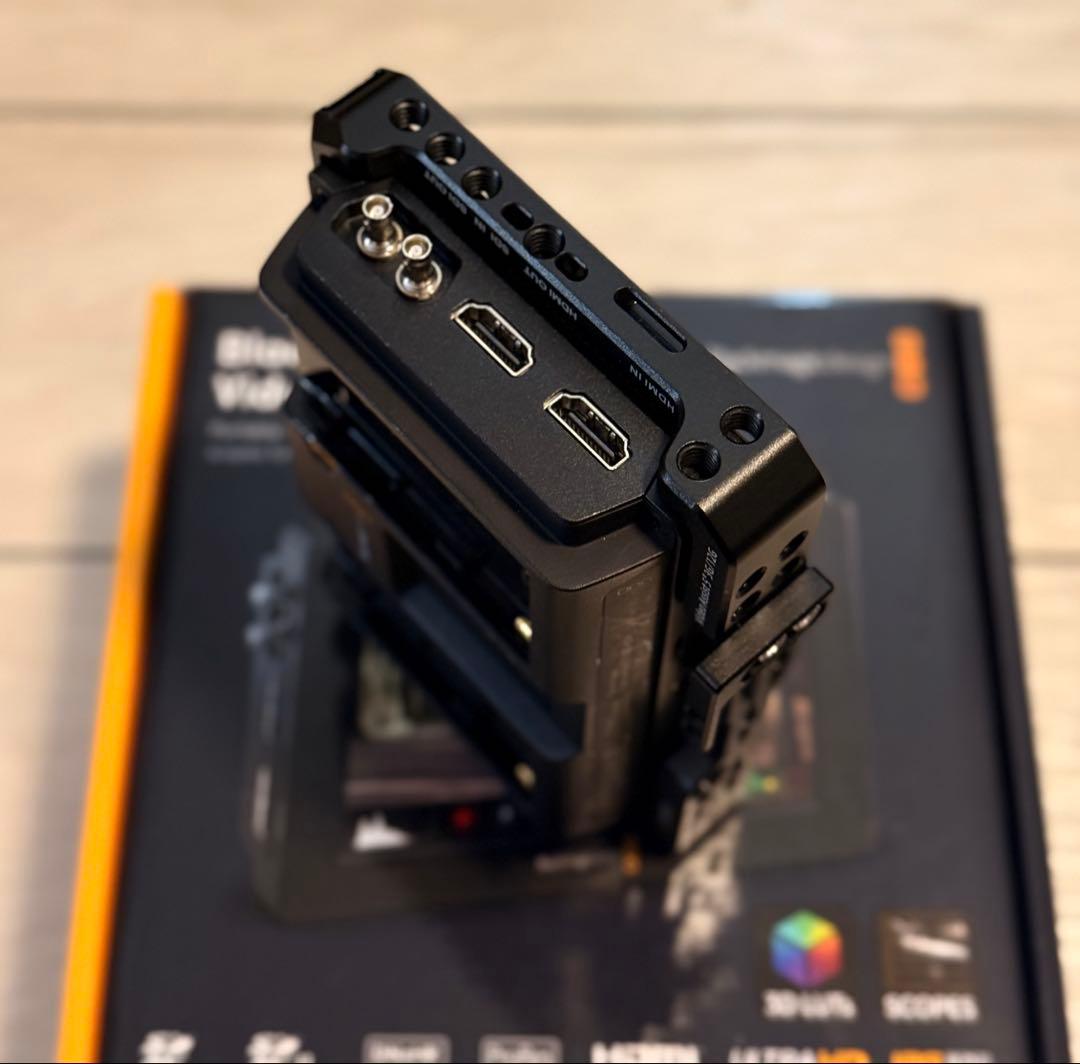 Blackmagic Video Assist 5 12G Nitze ケージ