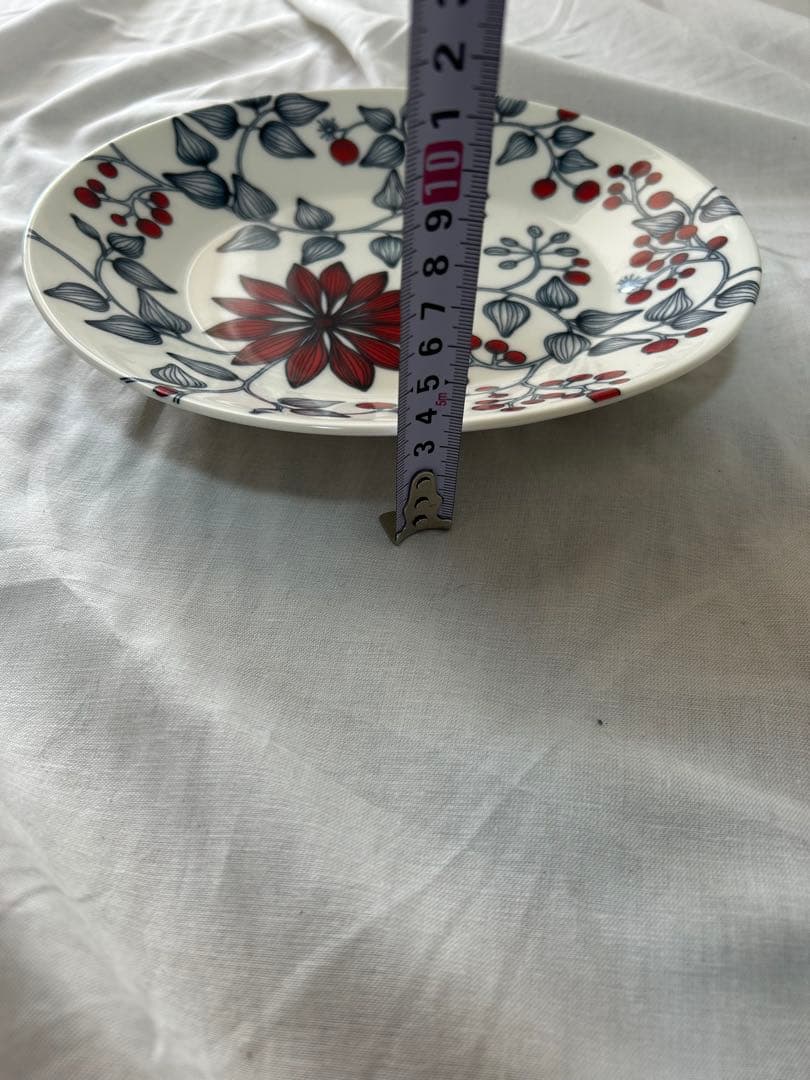 アラビア ルノ オーバルプレート25cm フロストベリー Arabia Runo