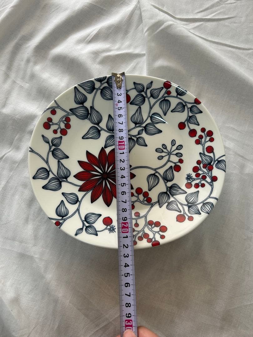 アラビア ルノ オーバルプレート25cm フロストベリー Arabia Runo