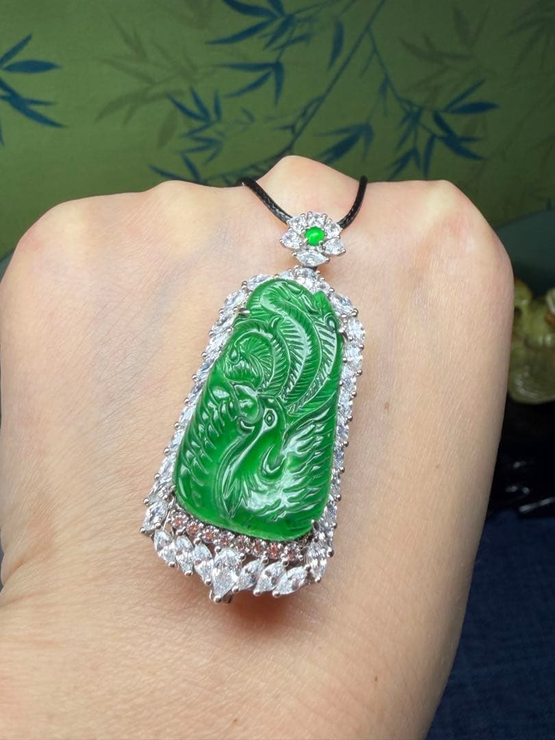 貴重‼️ロウカン質陽緑翡翠【百鳥の王】不死の身・鳳凰 S925ネックレストップ