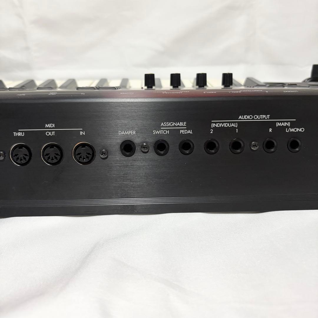 名機 KORG コルグ TR61 シンセサイザー 61鍵 付属品多数 動作確認済