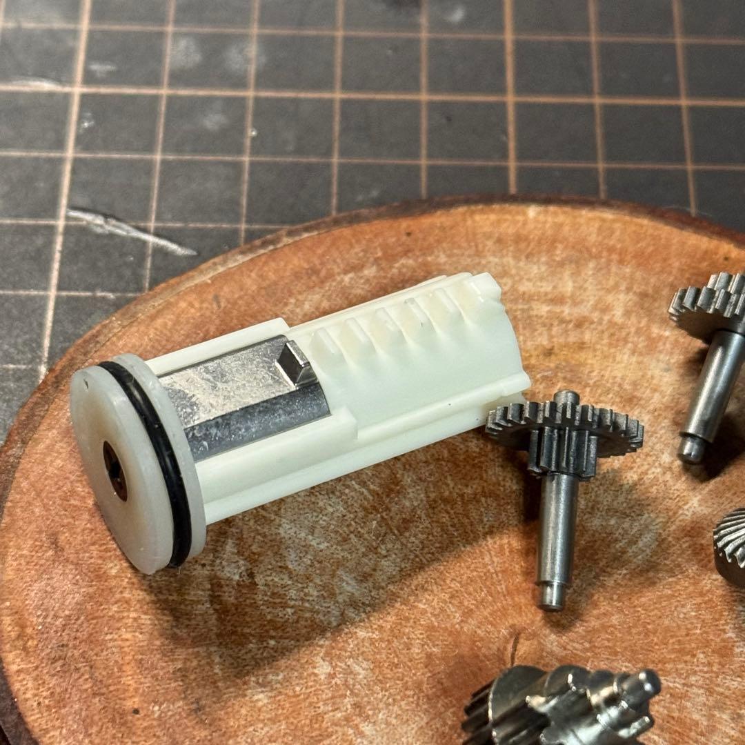 東京マルイ　電ハン　G18C シルバースライド　マウントレイル仕様　【SBD付】