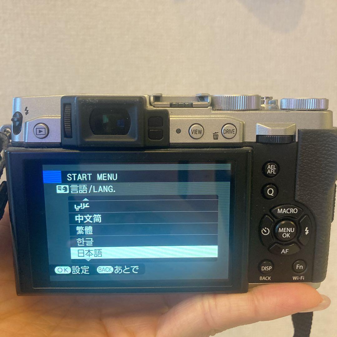 FUJIFILM デジタルカメラ FX-X30 シルバー【箱 説明書 付き】美品