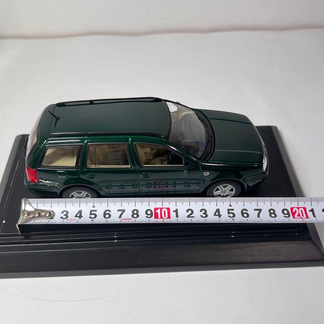 【希少】Golf Wagon 緑 1/24ミニカー クリアケース&台座付き