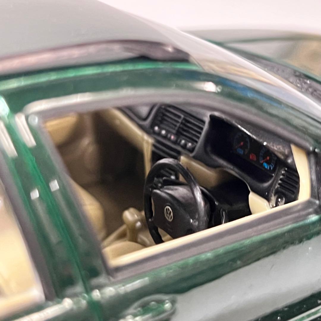 【希少】Golf Wagon 緑 1/24ミニカー クリアケース&台座付き