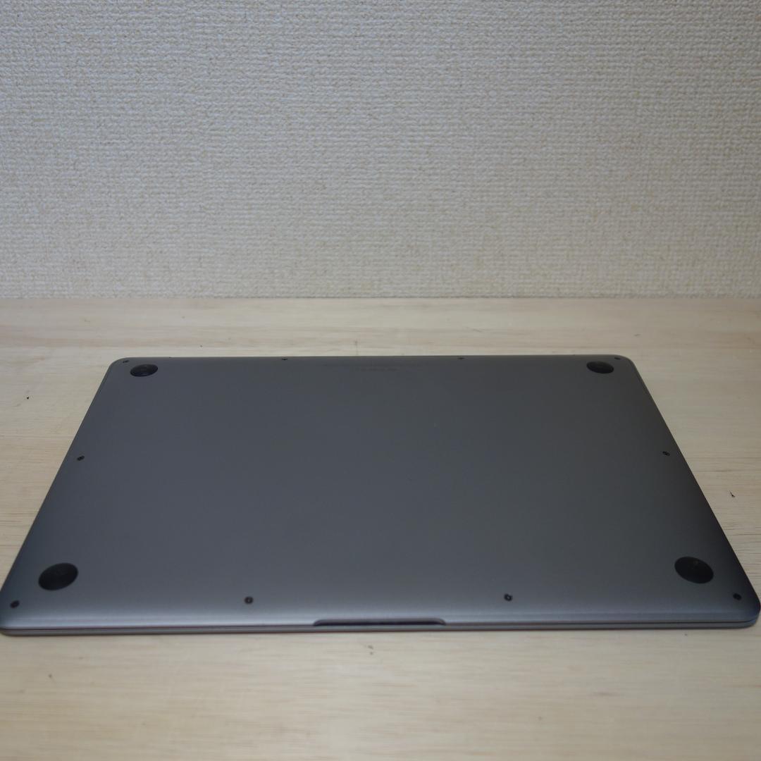 261）MacBook Air 2019　13インチ　/128GB/8GB/i5