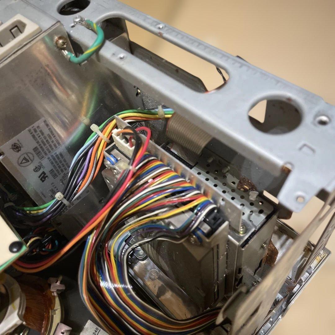 Macintosh SE/30 本体 部品取り 錆あり HDD付