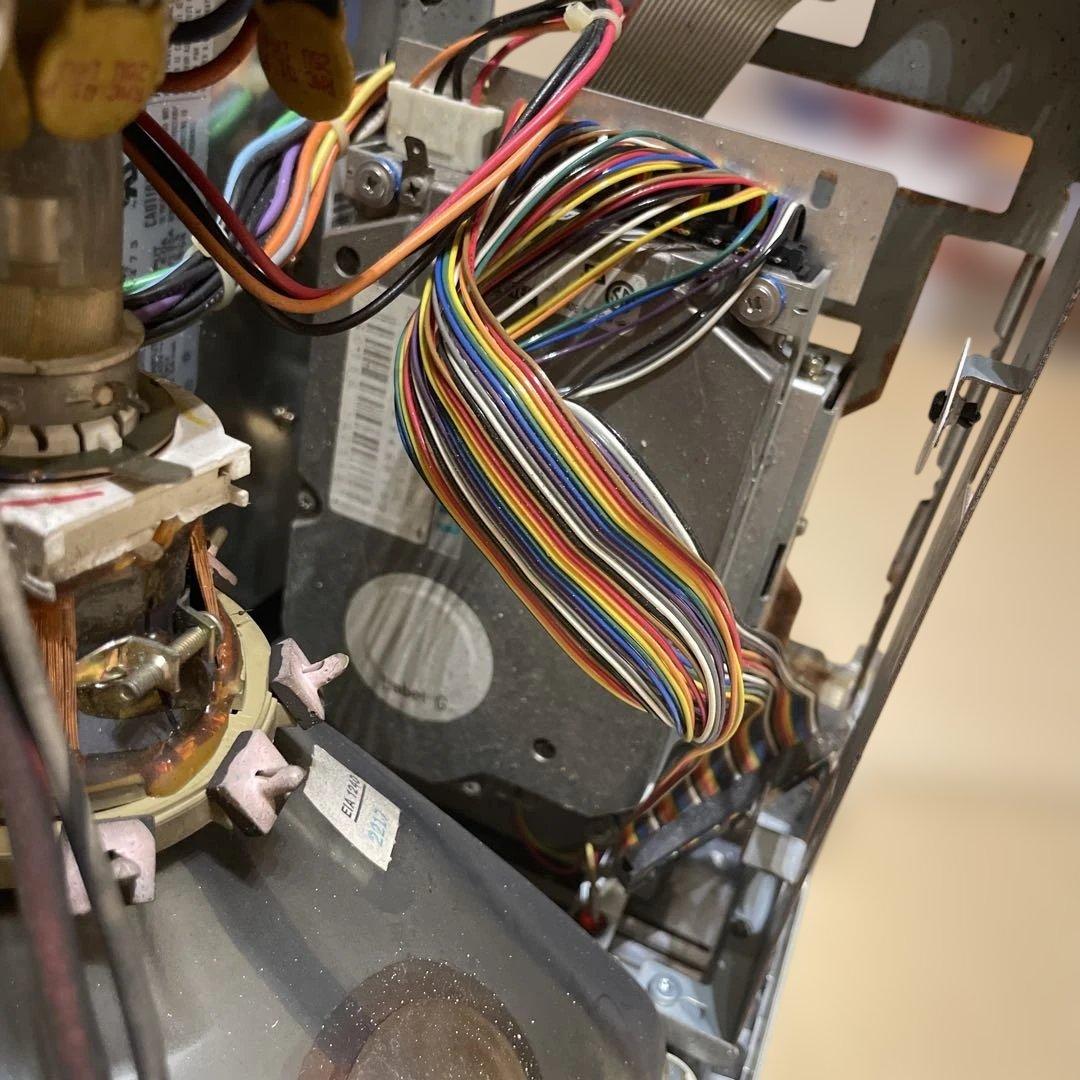 Macintosh SE/30 本体 部品取り 錆あり HDD付