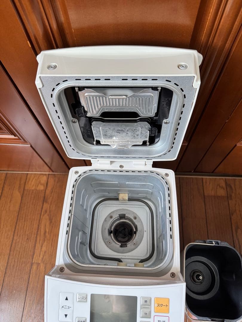 パナソニック ホームベーカリー SD-RBM1001-W　パン型2個　取説