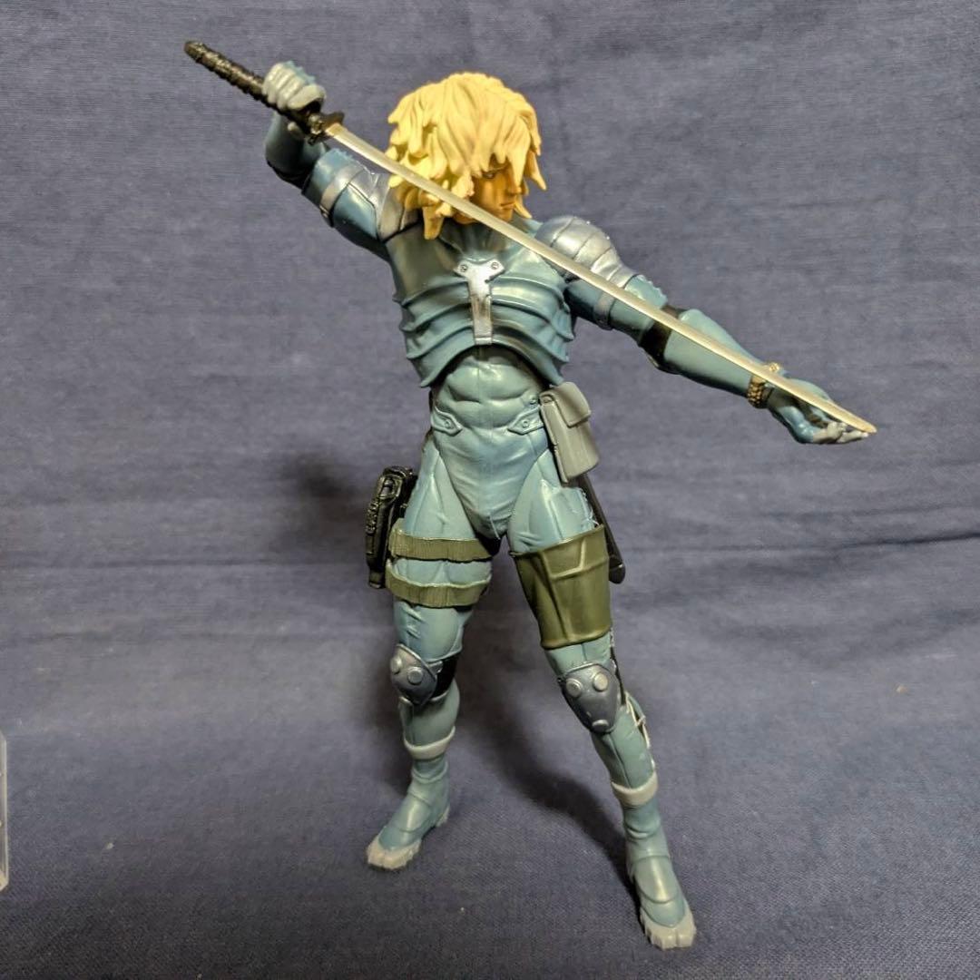 メディコムトイ UDF メタルギアソリッド2 フィギュア・セット リペイント