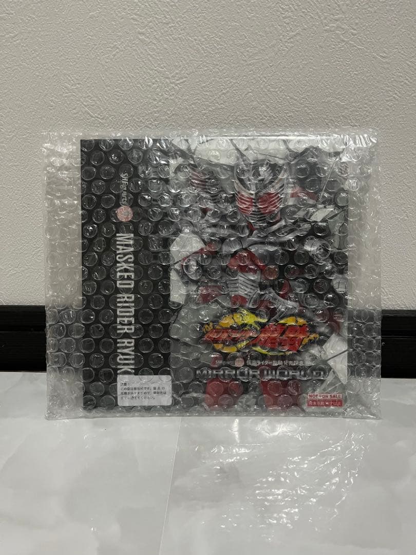 S.H.Figuarts 真骨彫製法 仮面ライダー龍騎 オリジナルスリーブ付き
