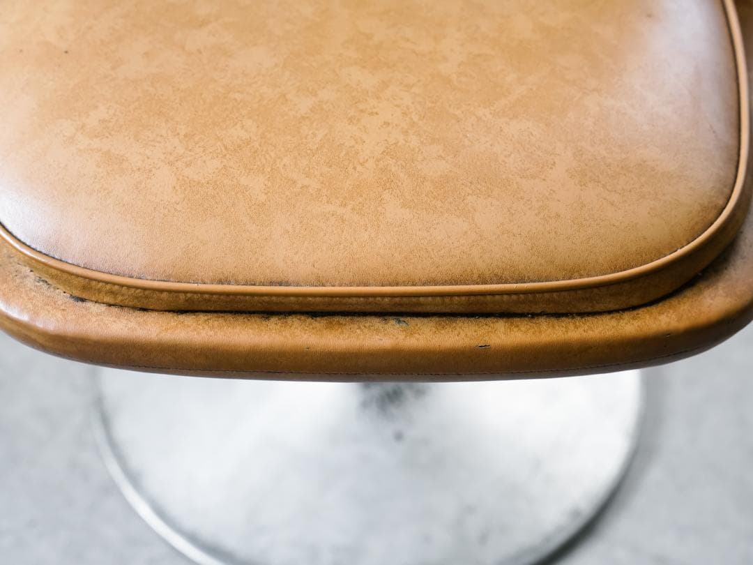 【タコライス】 カフェチェア スペースエイジ モダン