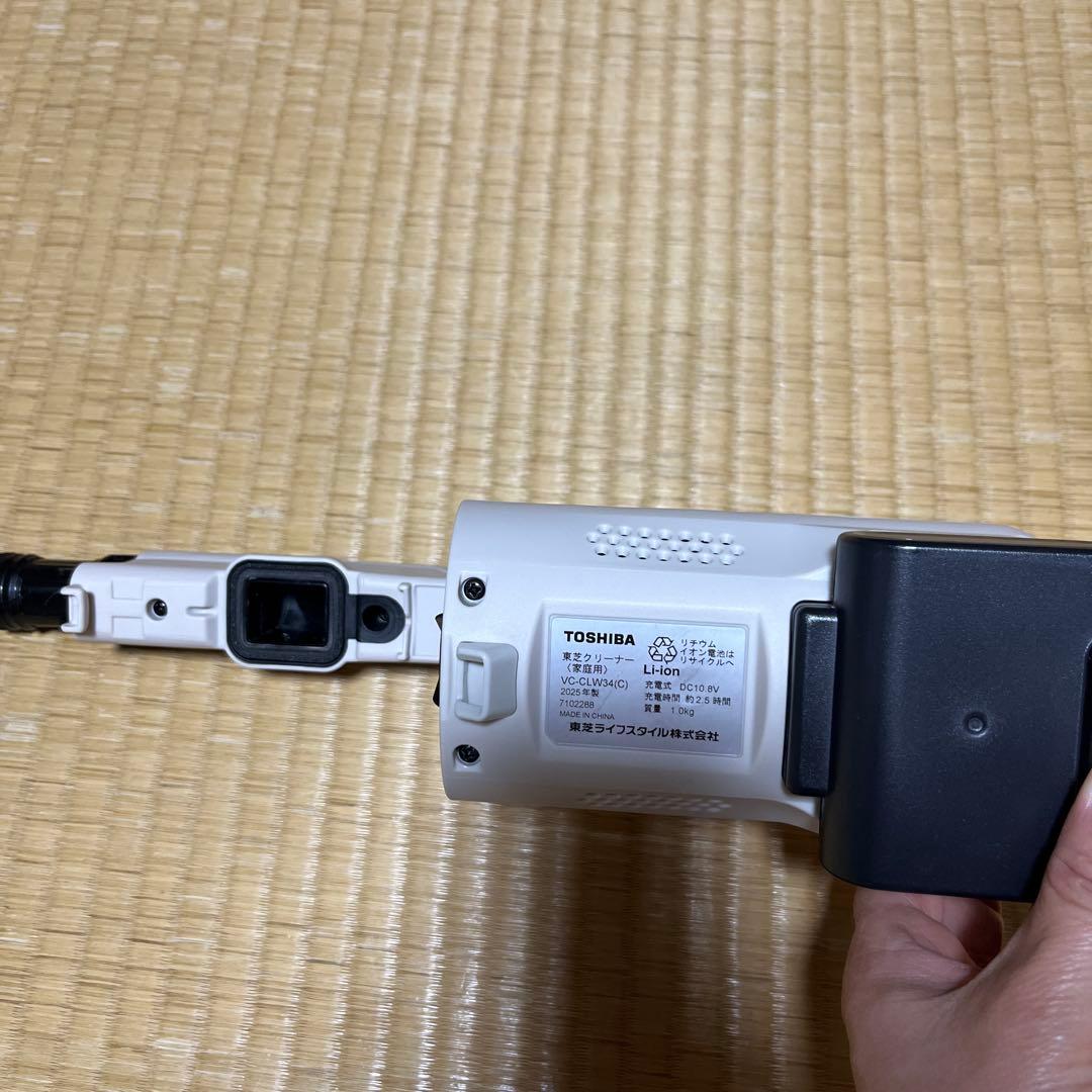 TOSHIBA コードレスクリーナー VC-CLW34
