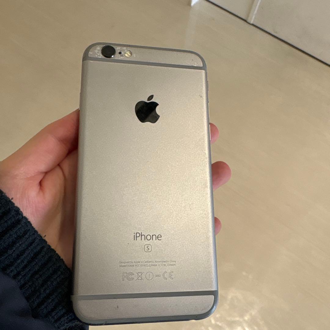 Apple iphone 6s 128GB スペースグレイ（本体） SIMフリー