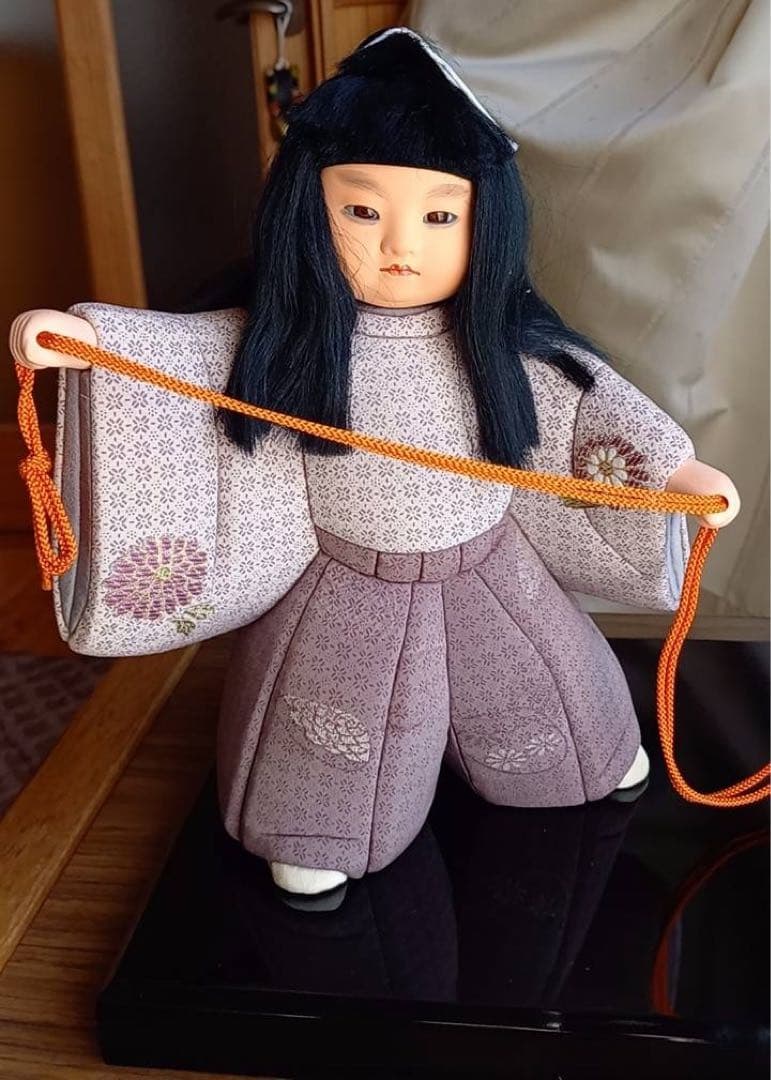 伝統的 五月人形 紫色の衣装