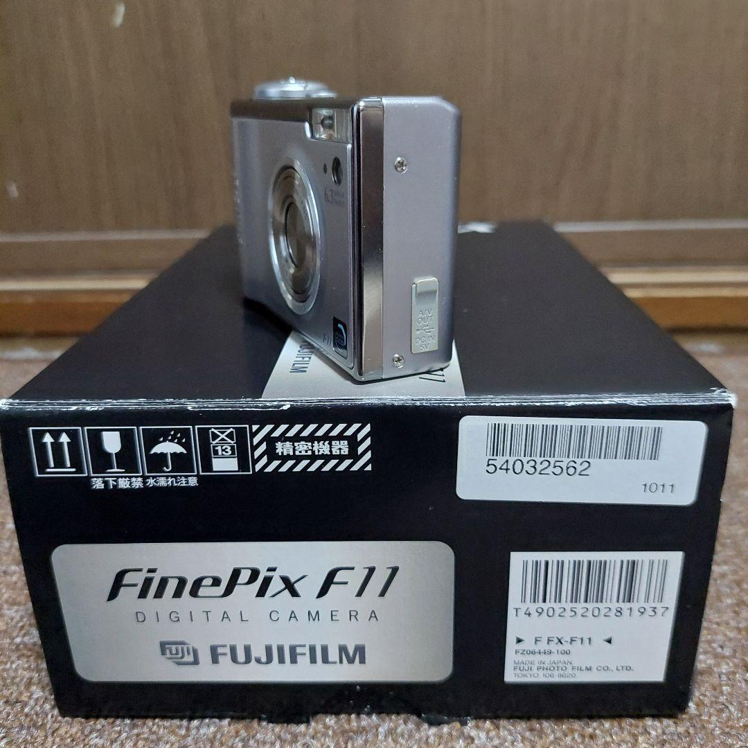 【純正付属品フルセット】 Fujifilm FinePix F11コンデジ