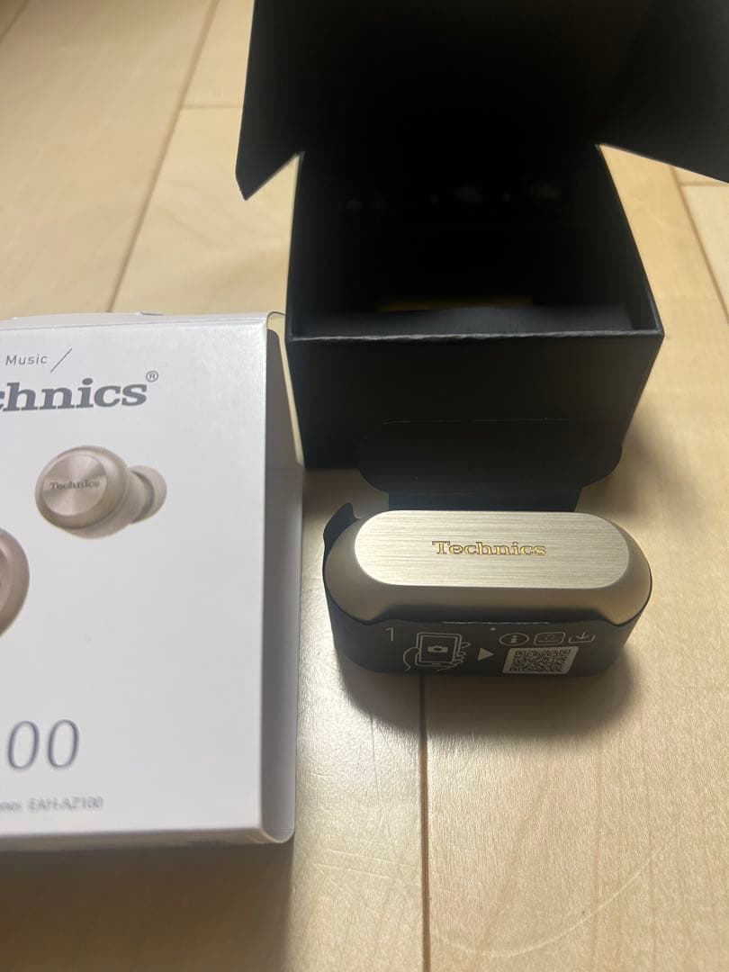 Technics EAH-AZ100 ワイヤレスイヤホンケース他