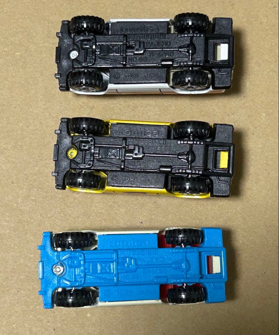トミカ 日本製 三菱 パジェロ ３台セット