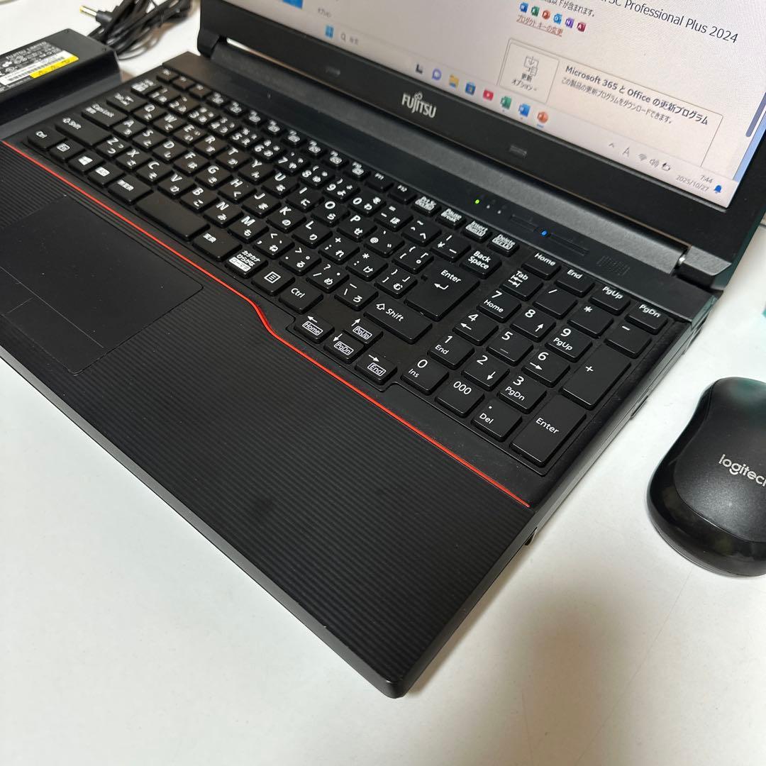 富士通ノートPC i5 メモリ16GB SSD 512GB オフィス2024年