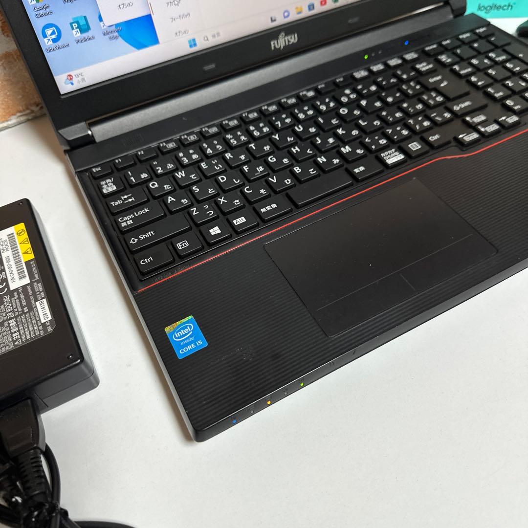 富士通ノートPC i5 メモリ16GB SSD 512GB オフィス2024年