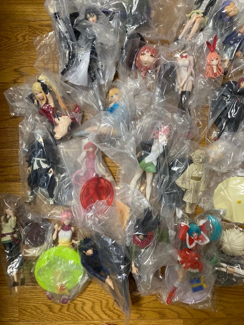 フィギュア　まとめ売り　124個