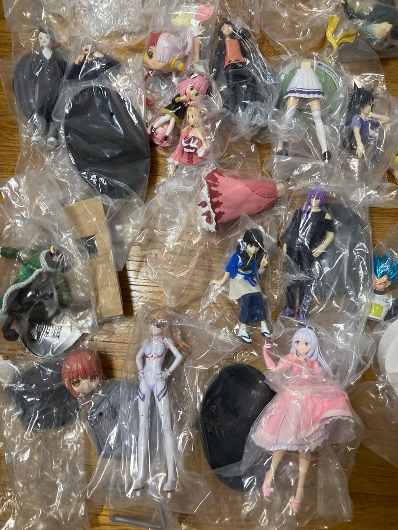 フィギュア　まとめ売り　124個
