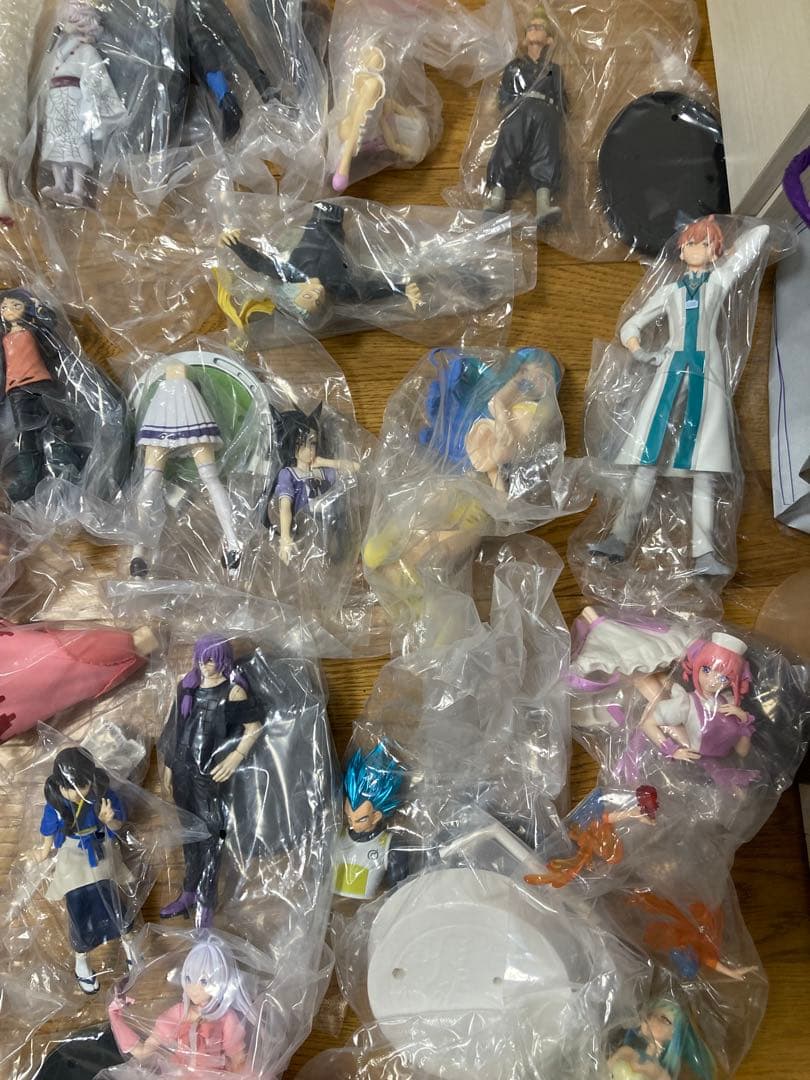 フィギュア　まとめ売り　124個