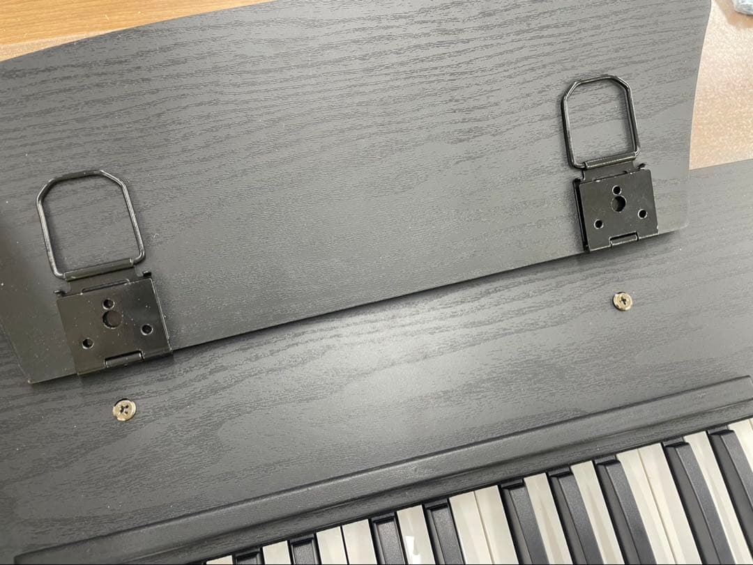 スタンド付き　電子ピアノ88鍵盤　給電タイプ　木目調ボディ　ブラック