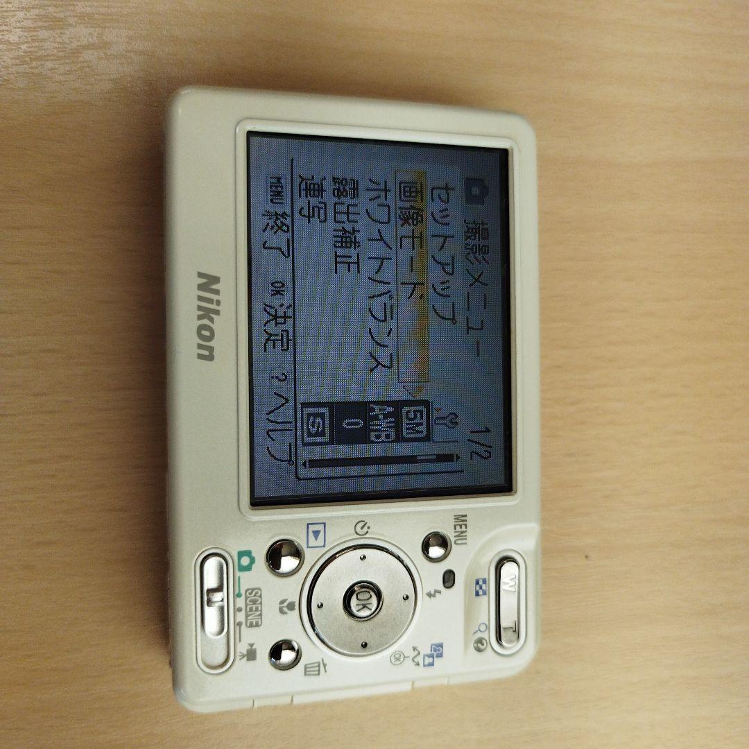 Nikon COOLPIX S1 ホワイト
