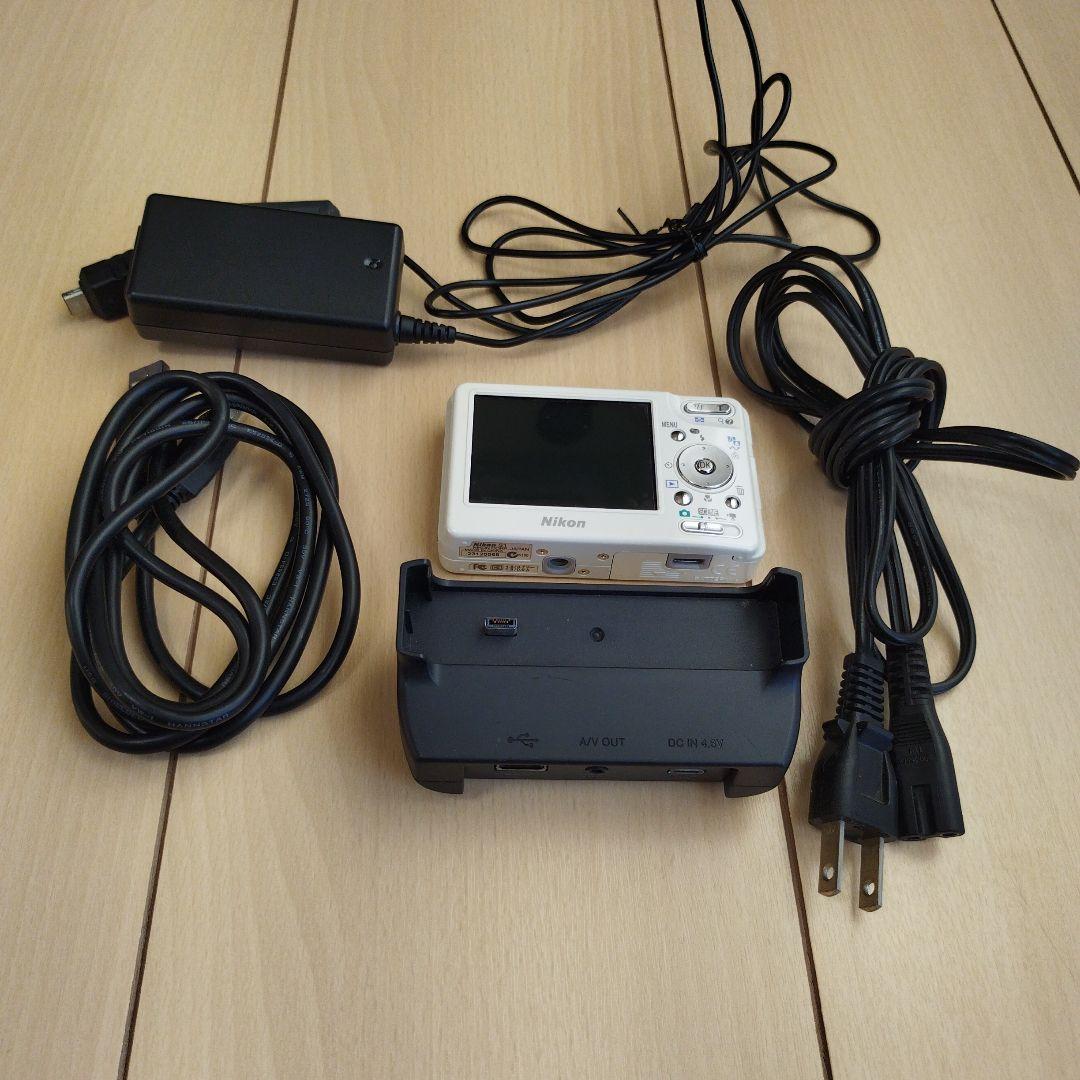 Nikon COOLPIX S1 ホワイト