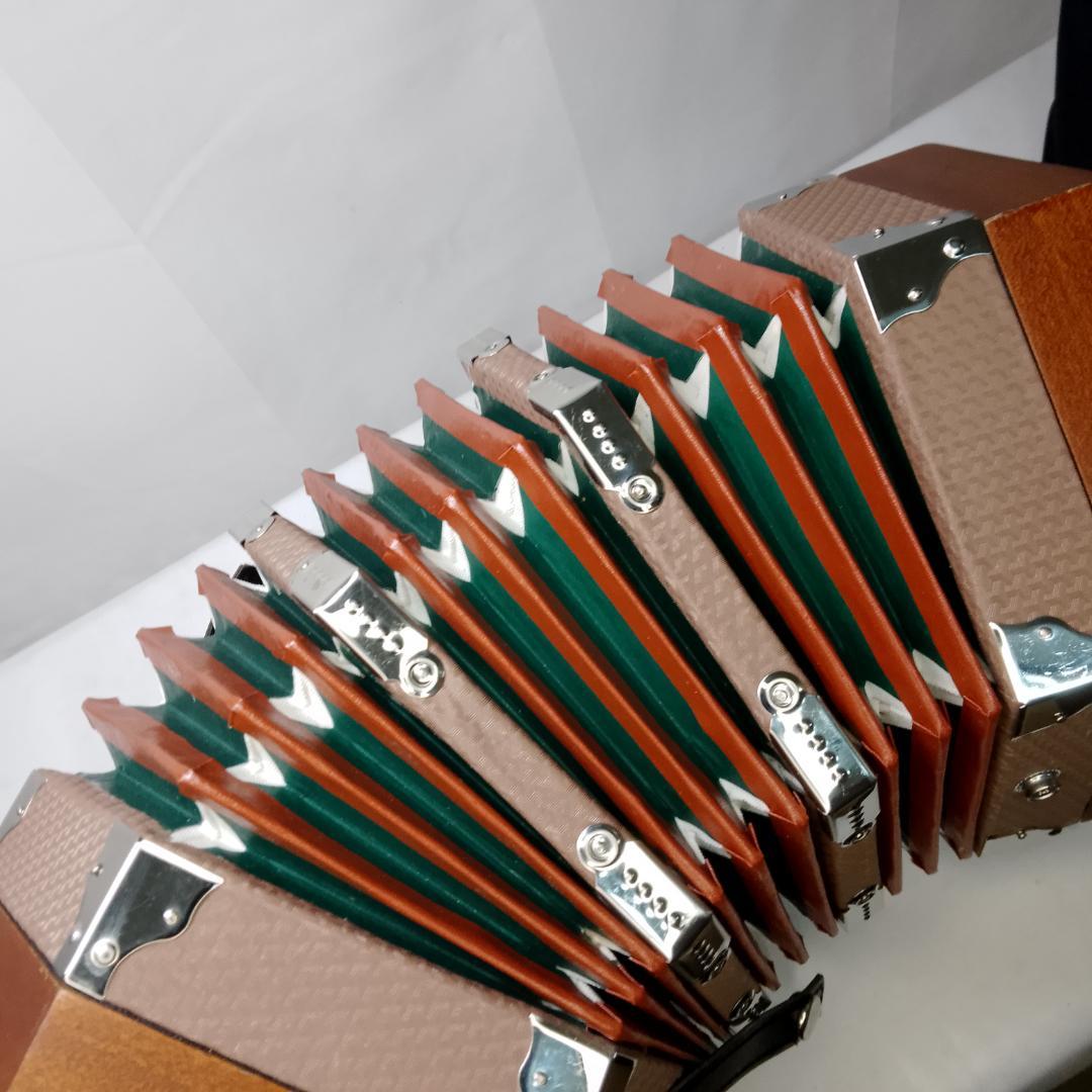 定価6.5万 HOHNER コンサーティーナ 動作良好 ケース付 蛇腹楽器