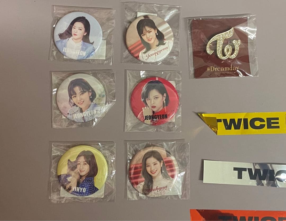 TWICE グッズ18点セット＋おまけ付き まとめ売り