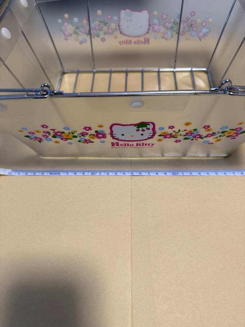 Hello Kitty 収納ボックス 鉄カゴ　ゆき