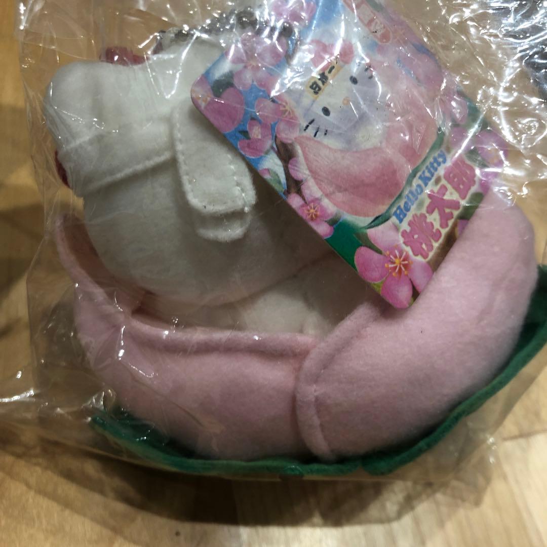 岡山限定 ハローキティ ぬいぐるみ M 桃太郎 サンリオ Hello kitty