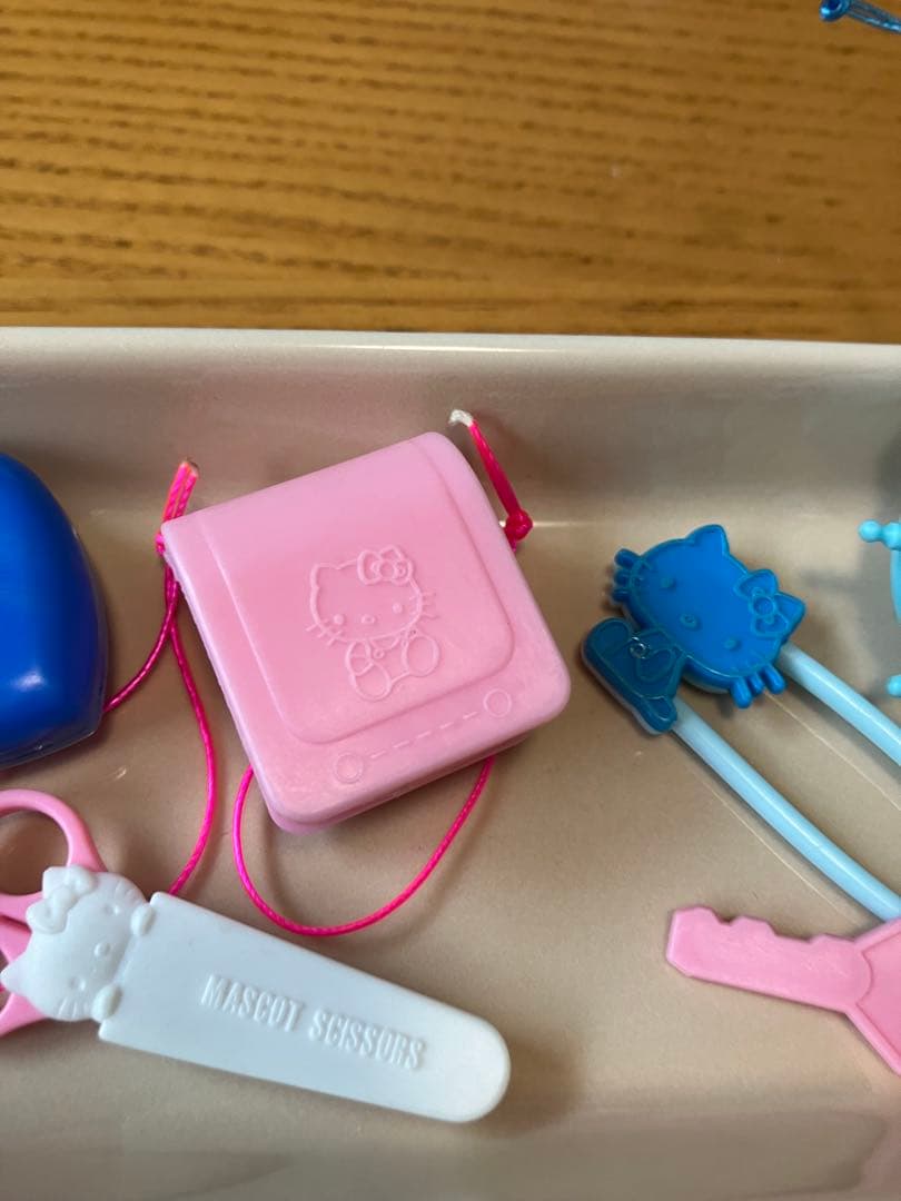 サンリオ　プレミアム　ハローキティ　レトロ　昭和