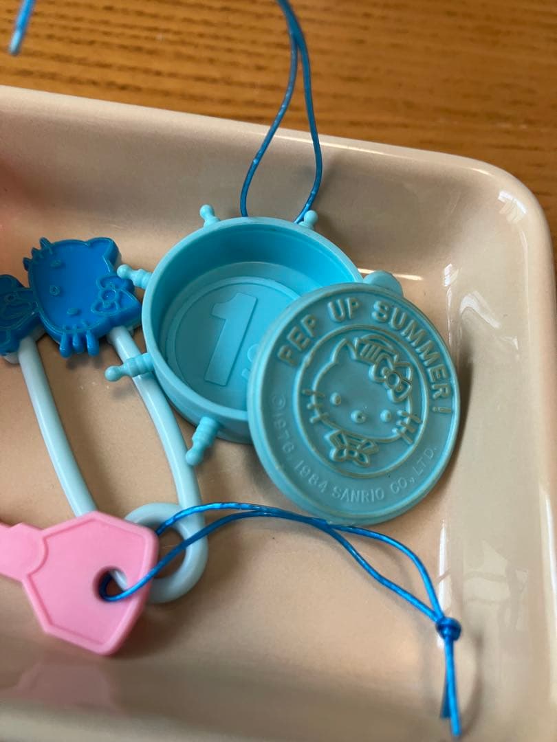 サンリオ　プレミアム　ハローキティ　レトロ　昭和