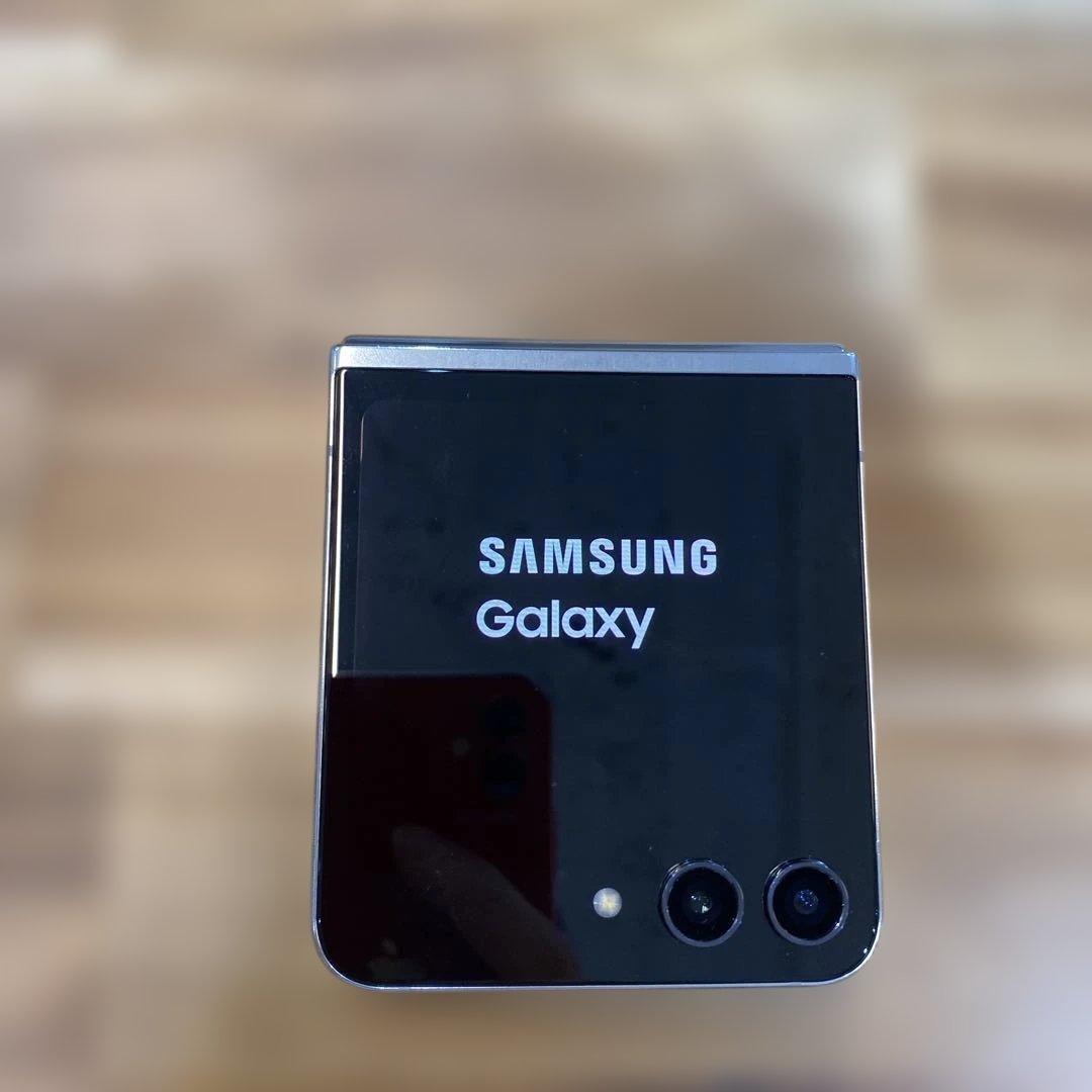 K723 美品SIMフリー Galaxy Z Flip5 SM-F731B