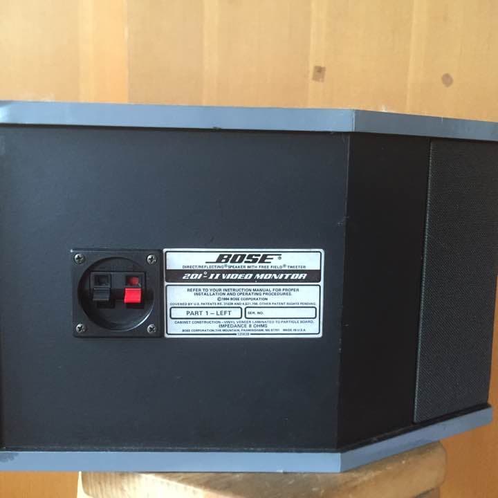 スピーカー・ウーファー bose 201-ii video monitor