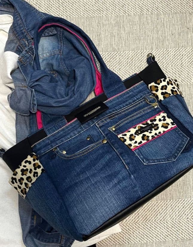 大きめデニムリメイクバッグ（LL）No.920☆トートバッグ